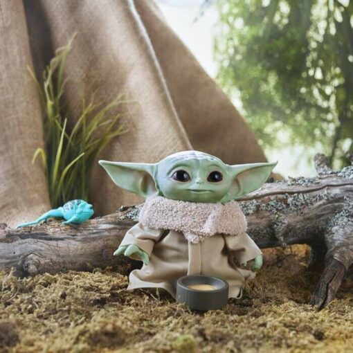 Hasbro Peluche Parlante Star Wars Grogu - Figura Parlante BABY YODA - Imagen 5