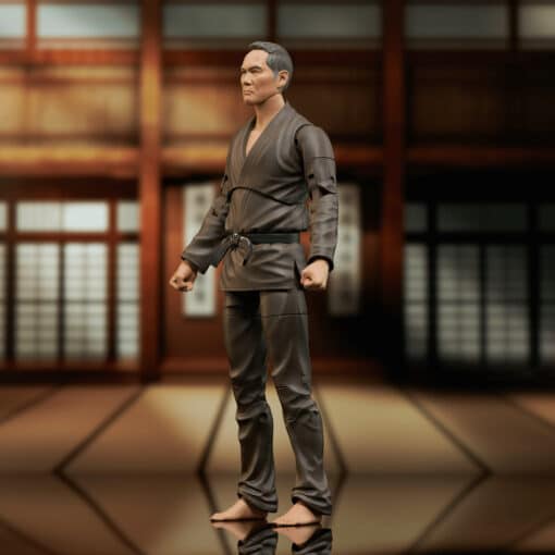 Figura Chozen Toguchi – Cobra Kai Serie 2 – 18 cm – Edición Deluxe Diamond Select Toys con Accesorios - Imagen 2