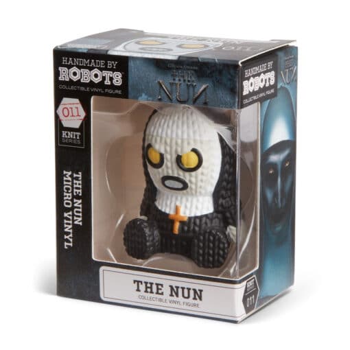 HANDMADE BY ROBOTS KNIT SERIES FIGURA THE NUN MICRO VINYL DOCTOR SLEEP LA MONJA