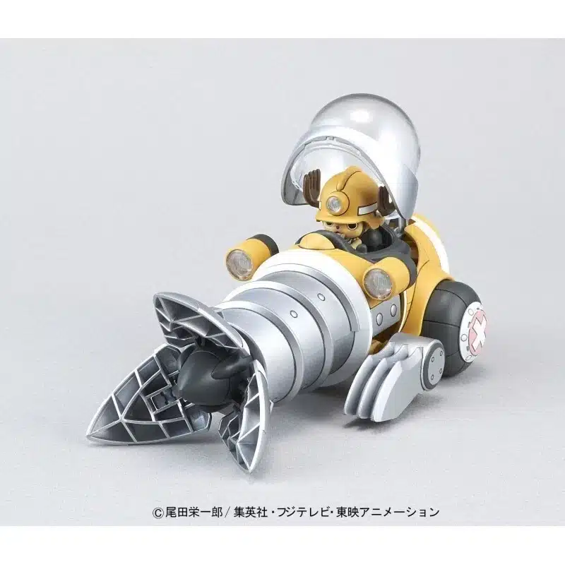 Chopper Robo No 4 Chopper Drill Bandai model kit diseño compacto.