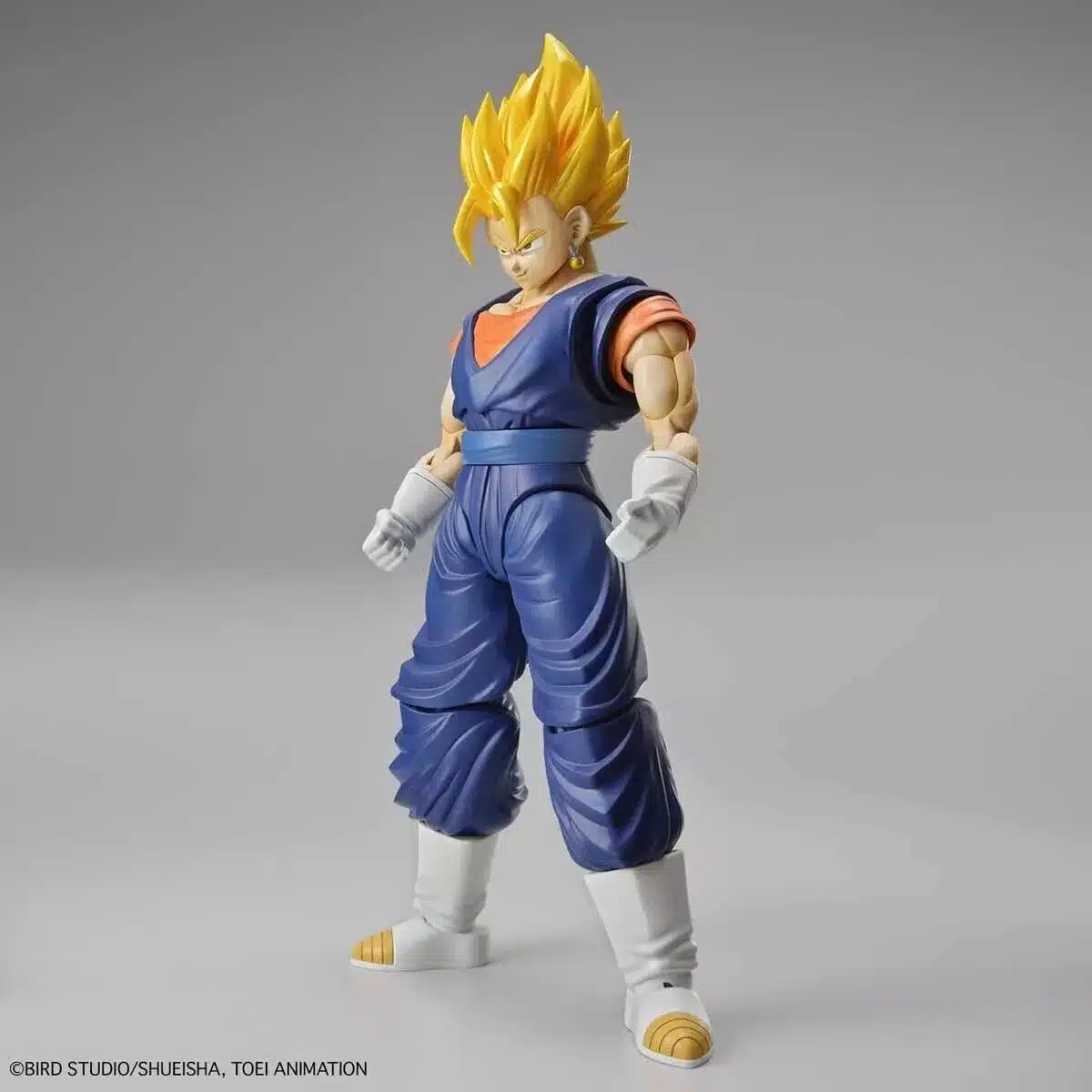 Vegetto Super Saiyan Renewal Ver Bandai Figure-rise Standard piezas articuladas.