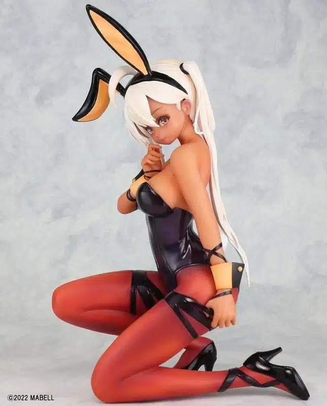 Neala Black Rabbit Ver figura 19,5 cm original escala 1/5 coleccionable.