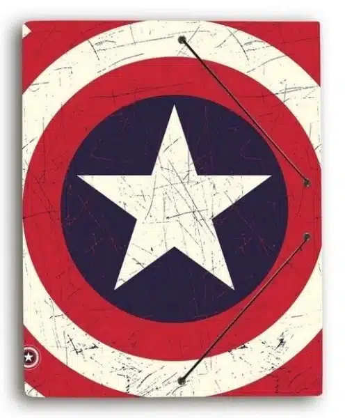Carpeta Capitán América Marvel Grupo Erik ideal para organizar documentos y decorar escritorios frikis.