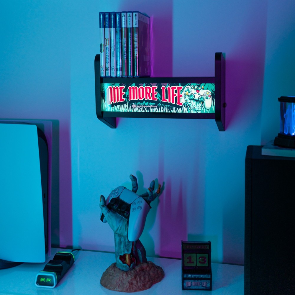 Lámpara Arcade One More Life luz decorativa inspirada en recreativas clásicas.