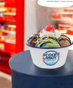 Bote Helado Scoops Ahoy inspirado en la heladería de Stranger Things.