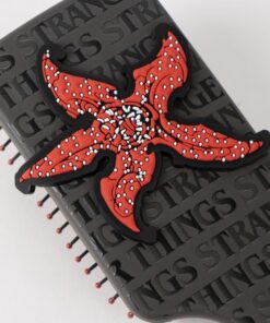 Cepillo Rectangular Stranger Things ideal como regalo friki.