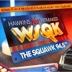 hawkins hitmaker collectors box stranger things doctor collector contenido premium