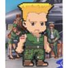 Figura Magnética Guile inspirada en Street Fighter 2 con diseño retro pixel art para decoración gaming y coleccionismo.